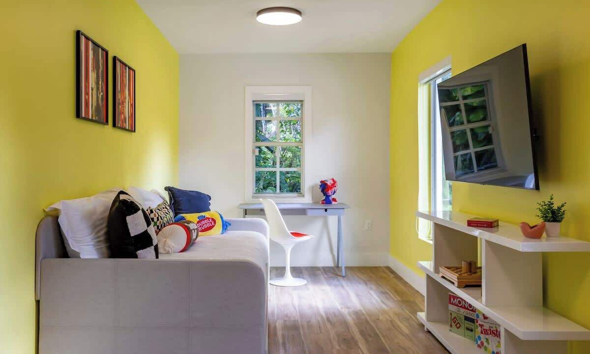 Photo of Bedroom in Golden Glades