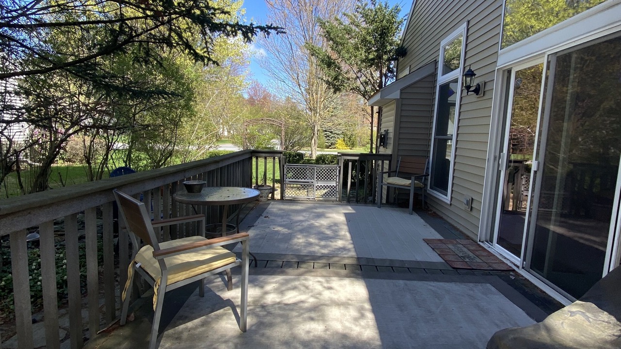 Photo of Patio Balcony in Geyser Crest