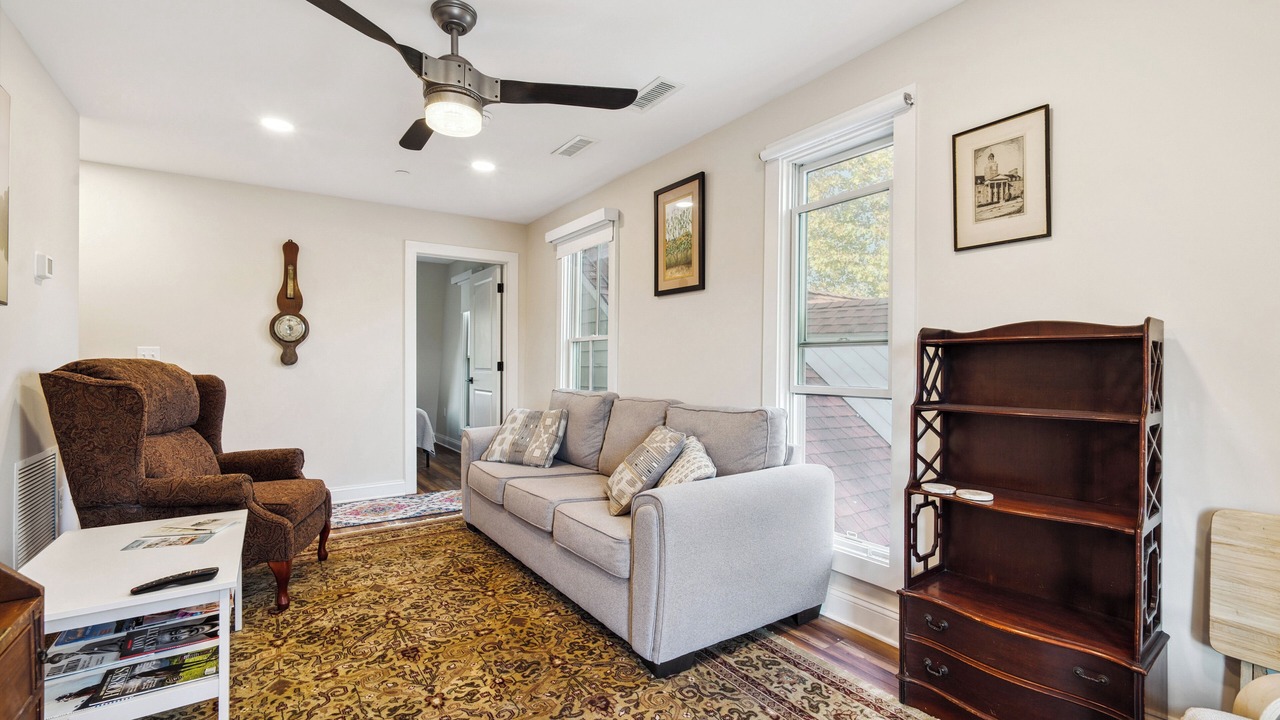 Photo of Livingroom in Chestertown