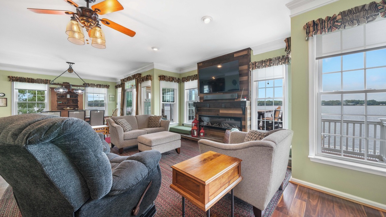 Photo of Livingroom in Elkton