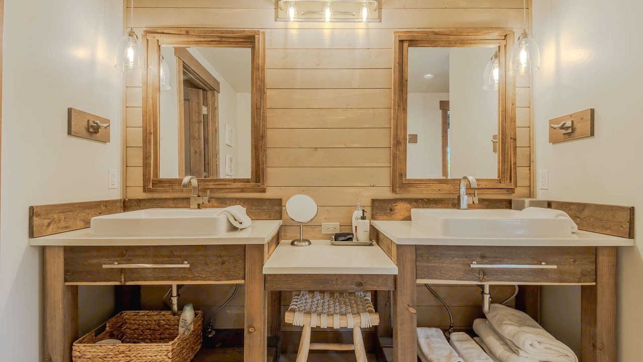 Photo of Bathroom in Eureka