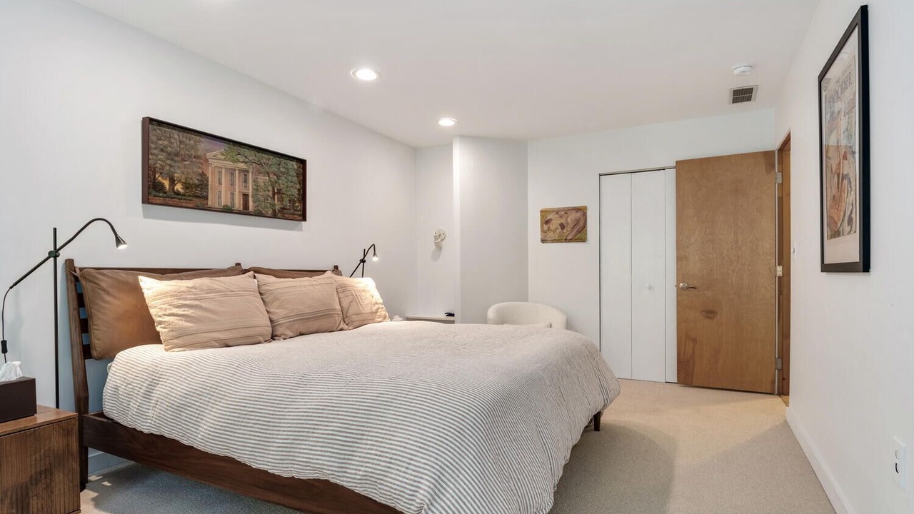 Photo of Bedroom in Royal Oak