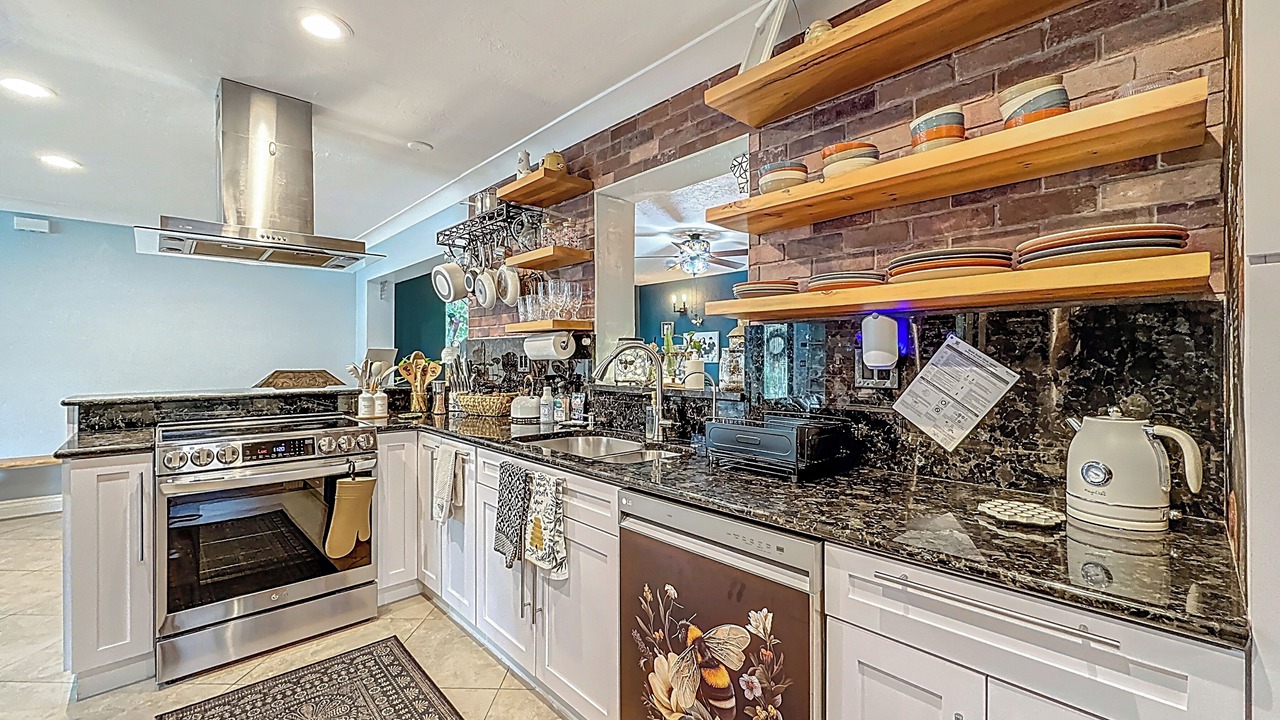 Photo of Kitchen in Riverland Village