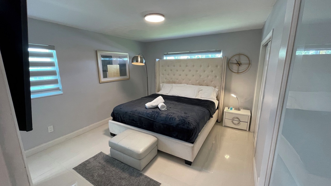 Photo of Bedroom in Carol City