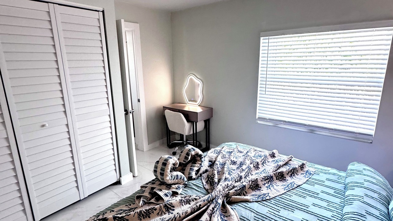 Photo of Bedroom in Dania Beach