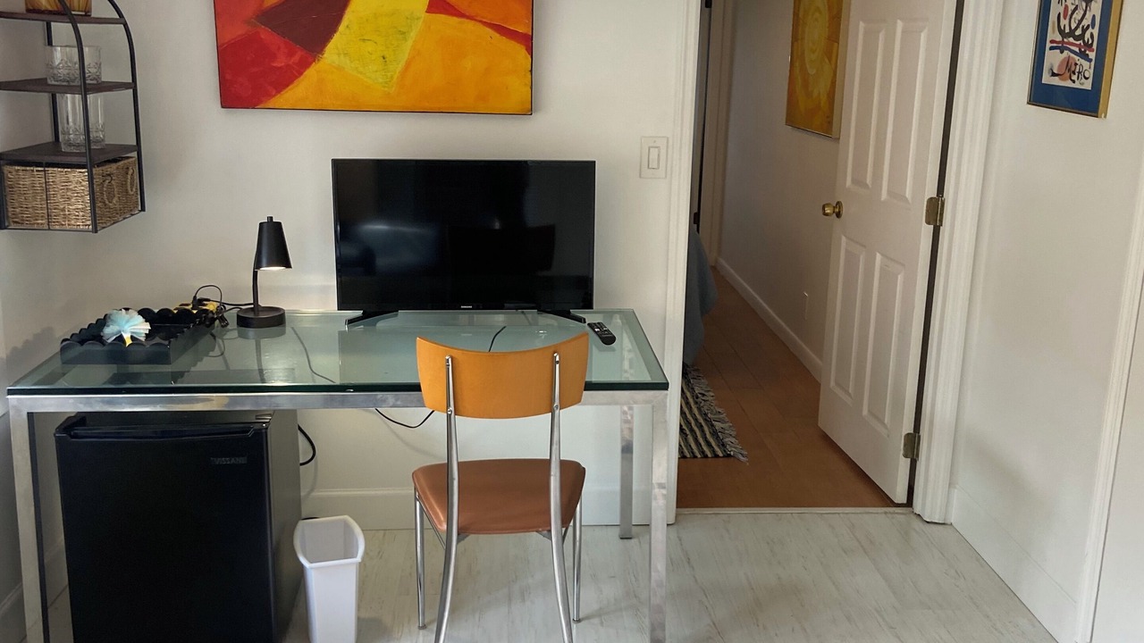 Photo of Livingroom in Wilton Manors
