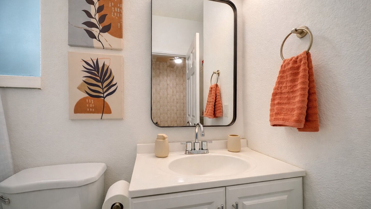Photo of Bathroom in Sunrise