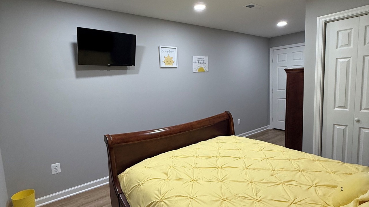 Photo of Bedroom in James Madison