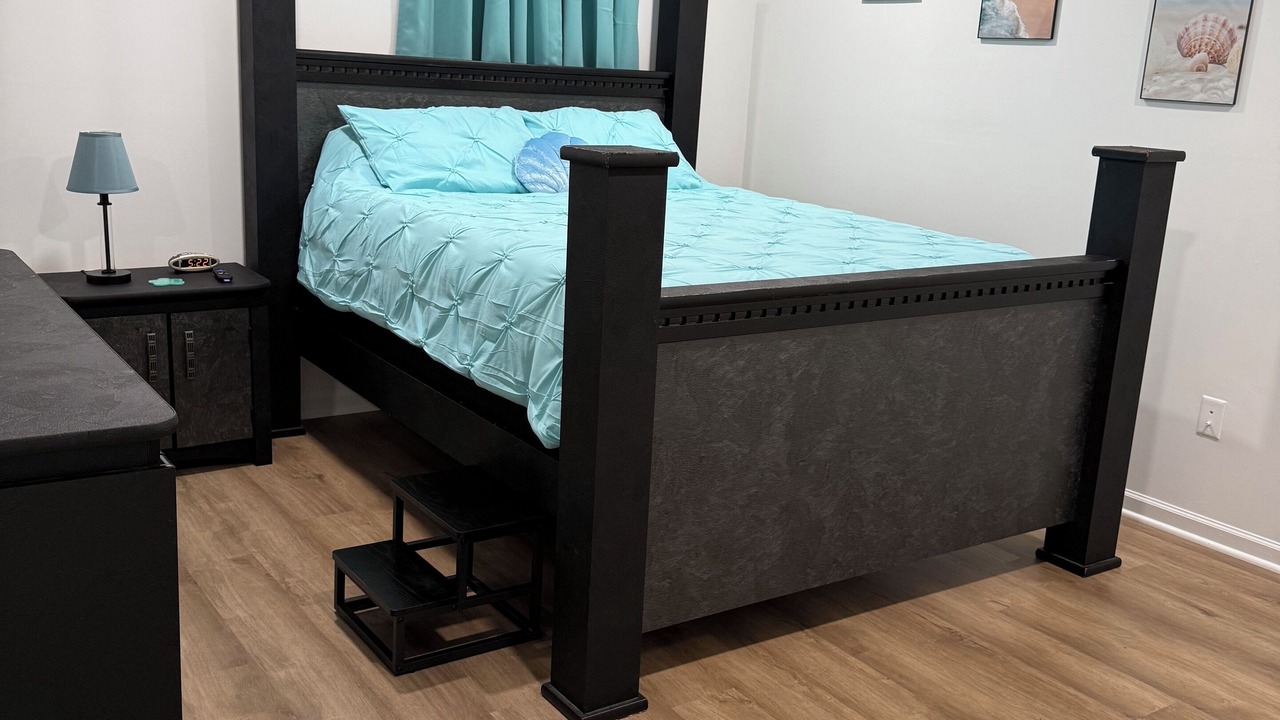 Photo of Bedroom in James Madison