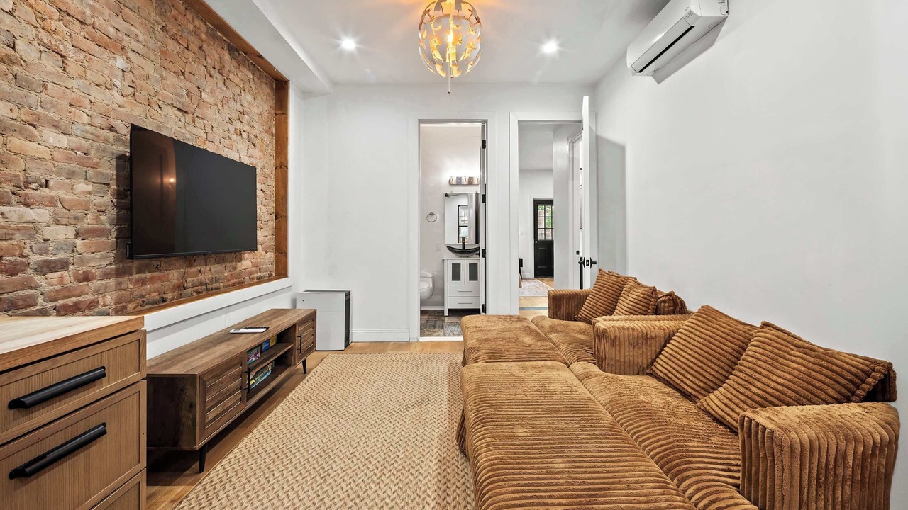 Photo of Livingroom in Crown Heights