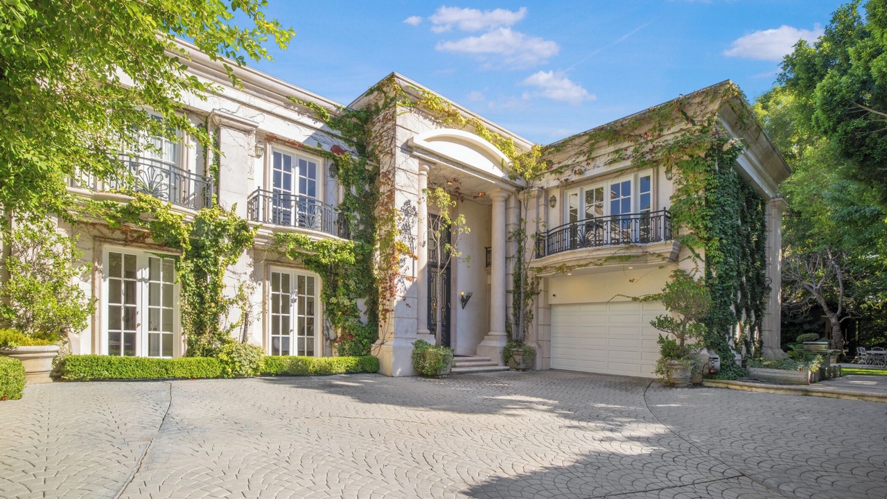 Photo of Outdoor in Beverly Hills