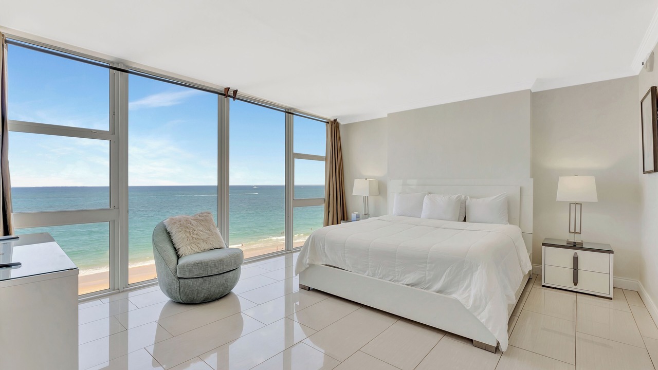 Photo of Bedroom in Bermuda Riviera
