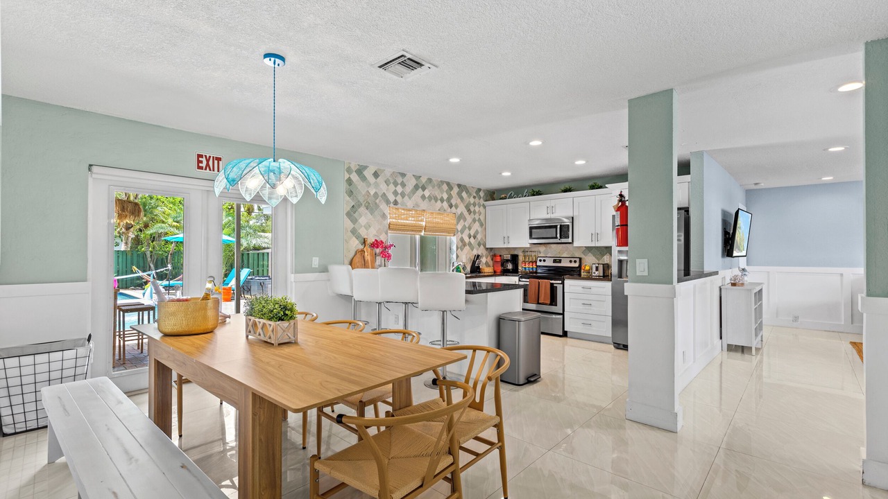 Photo of Kitchen in Hollywood Lakes