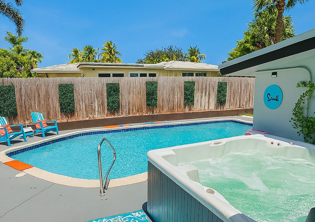 Photo of Outdoor in Coral Heights