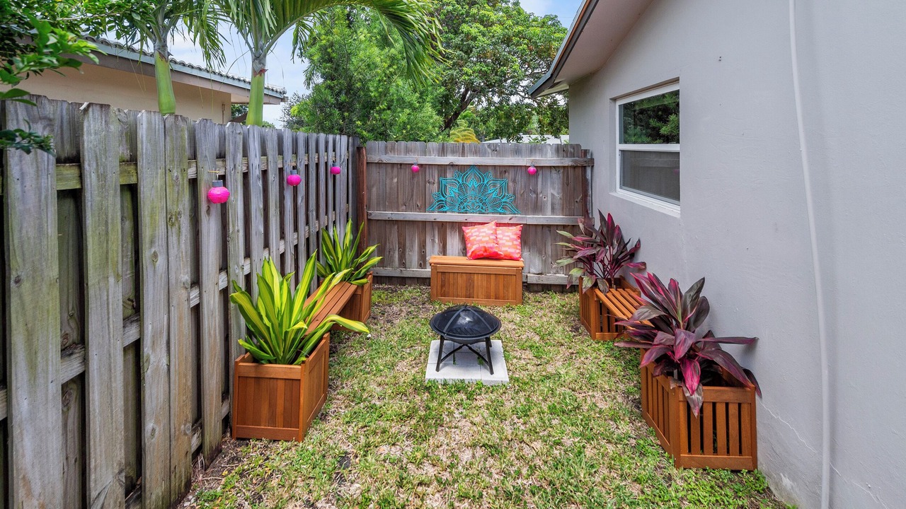 Photo of Outdoor in Coral Heights