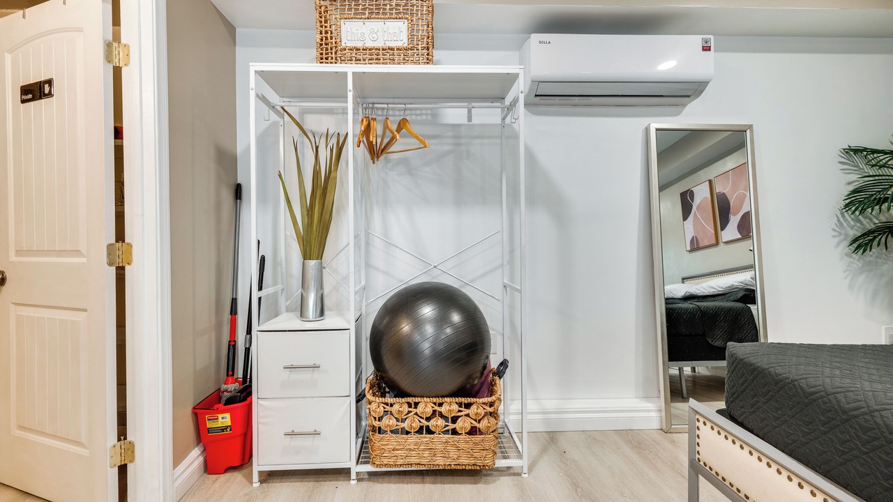 Photo of Bedroom in Mid City
