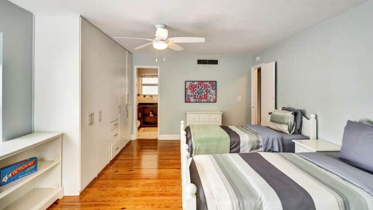Photo of Bedroom in Lauderdale Beach