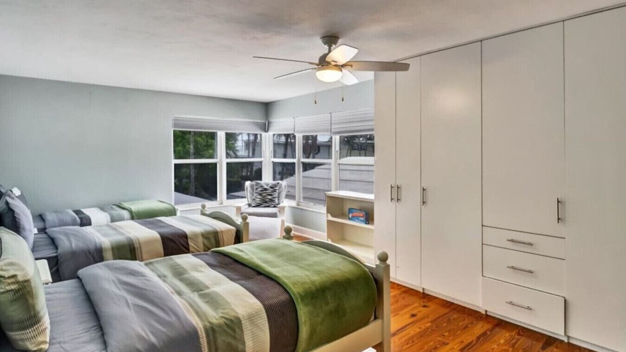 Photo of Bedroom in Lauderdale Beach