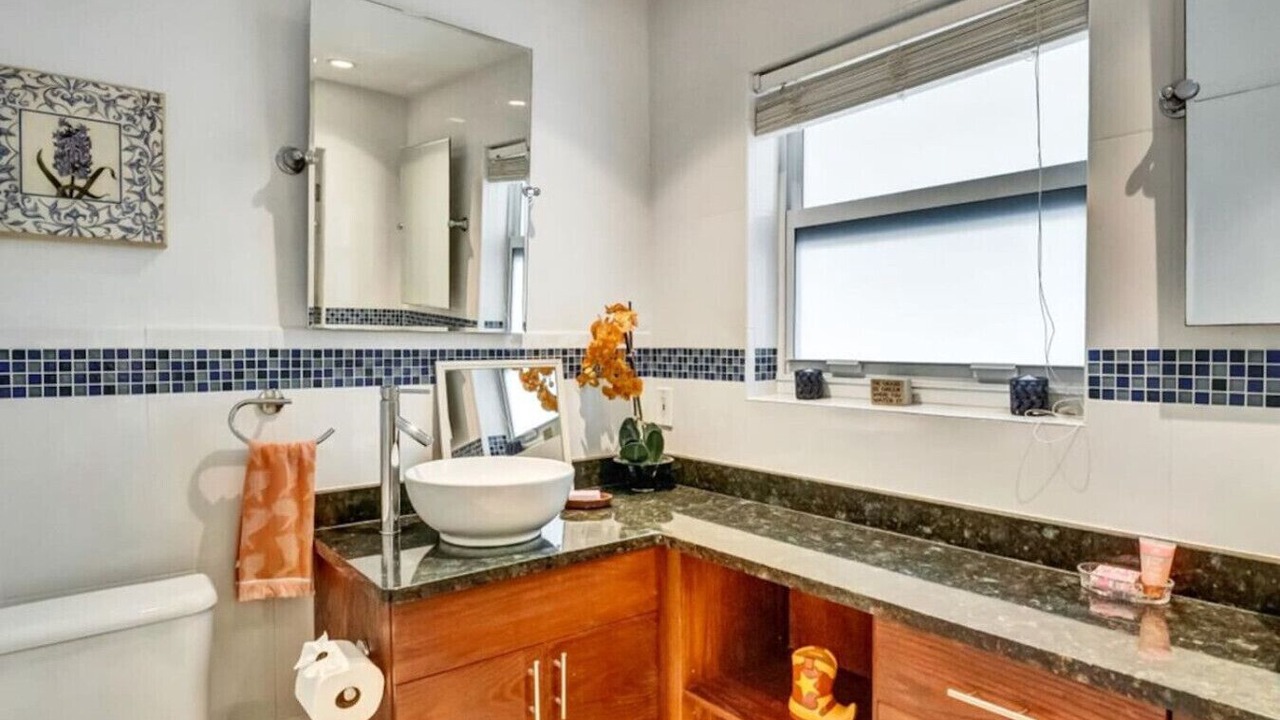 Photo of Bathroom in Lauderdale Beach