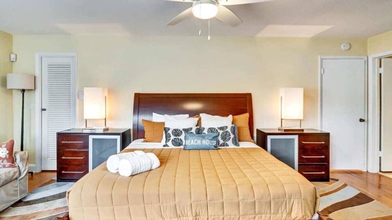 Photo of Bedroom in Lauderdale Beach