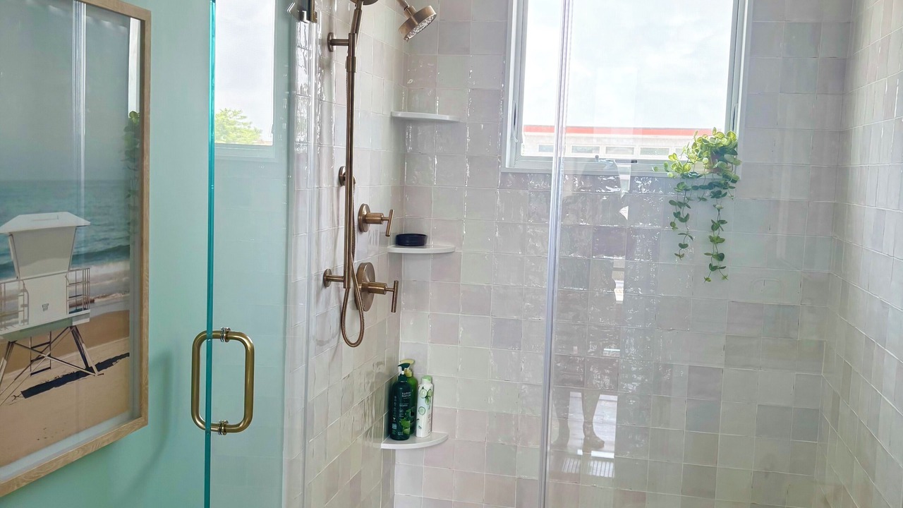 Photo of Bathroom in Loveladies