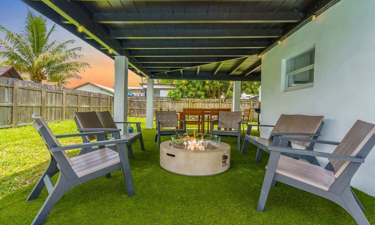 Photo of Patio Balcony in Driftwood