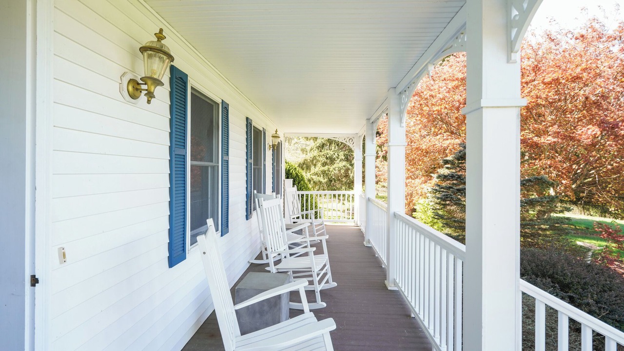 Photo of Patio Balcony in Taghkanic