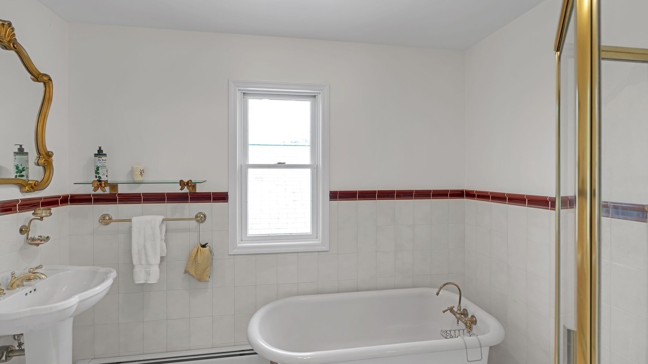 Photo of Bathroom in Taghkanic