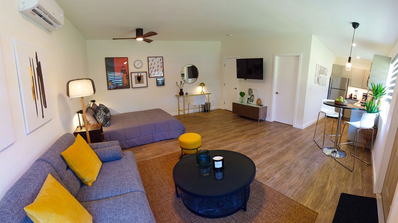 Photo of Livingroom in North Miami