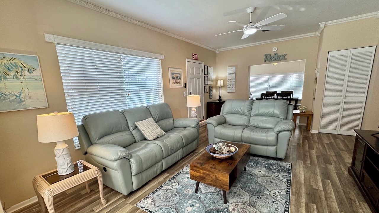Photo of Livingroom in Hollywood South Central Beach