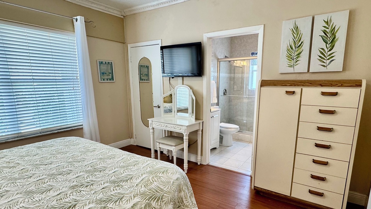 Photo of Bedroom in Hollywood South Central Beach