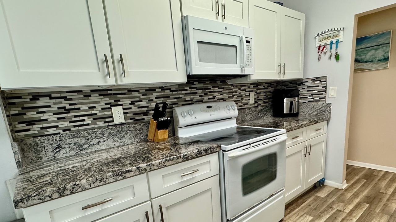 Photo of Kitchen in Hollywood South Central Beach