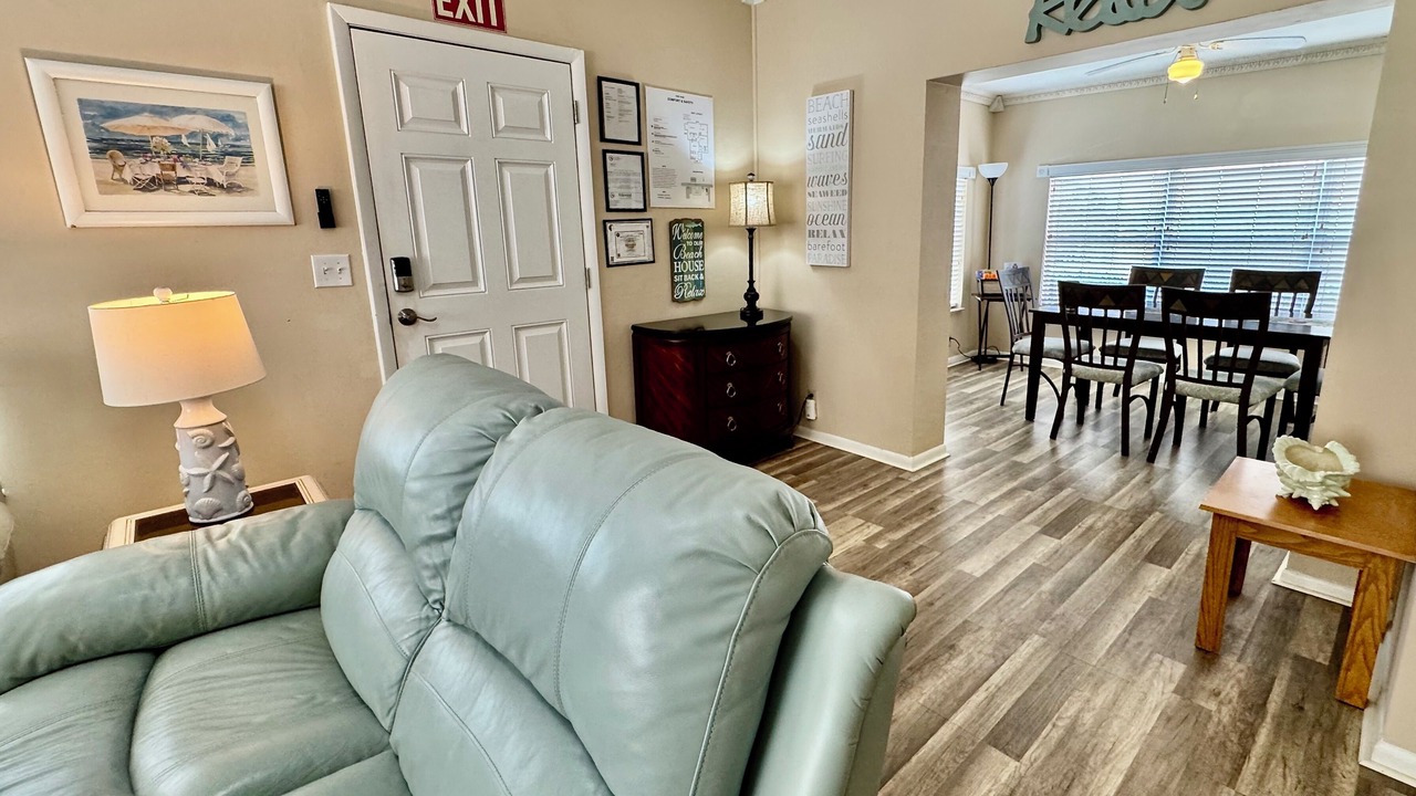 Photo of Livingroom in Hollywood South Central Beach