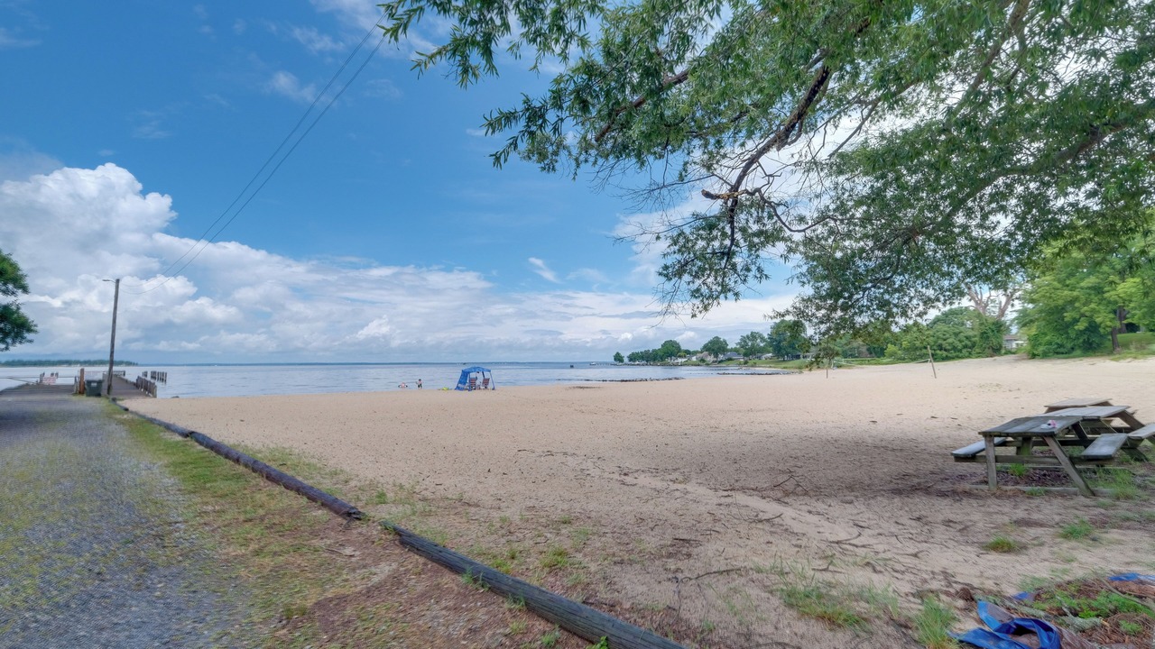 Photo of Others in Colonial Beach