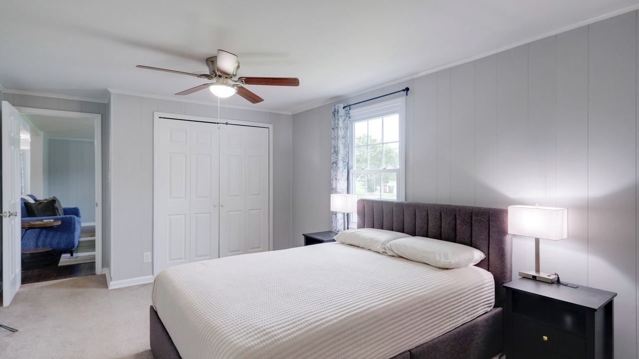 Photo of Bedroom in Colonial Beach