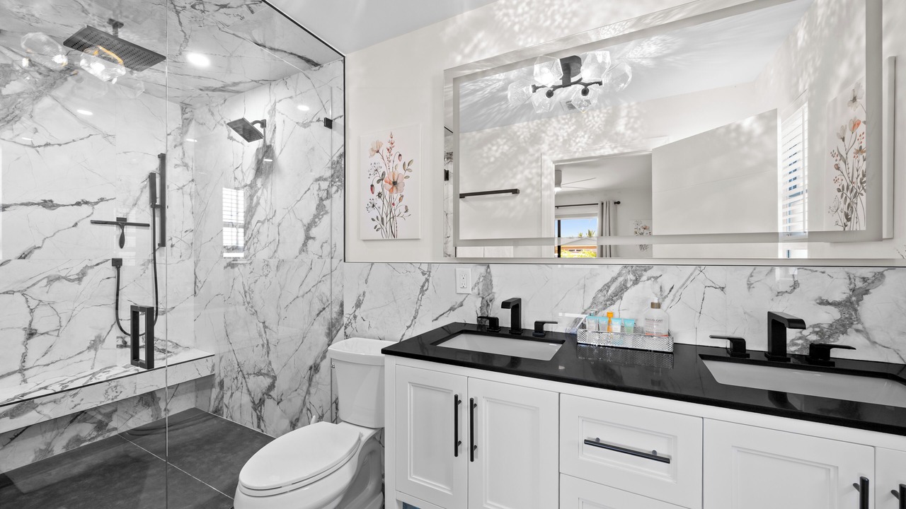 Photo of Bathroom in Tropic Palms
