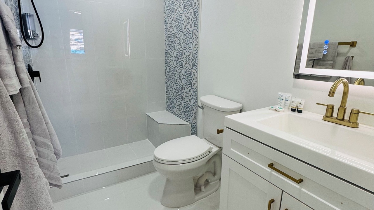 Photo of Bathroom in Highland Garden