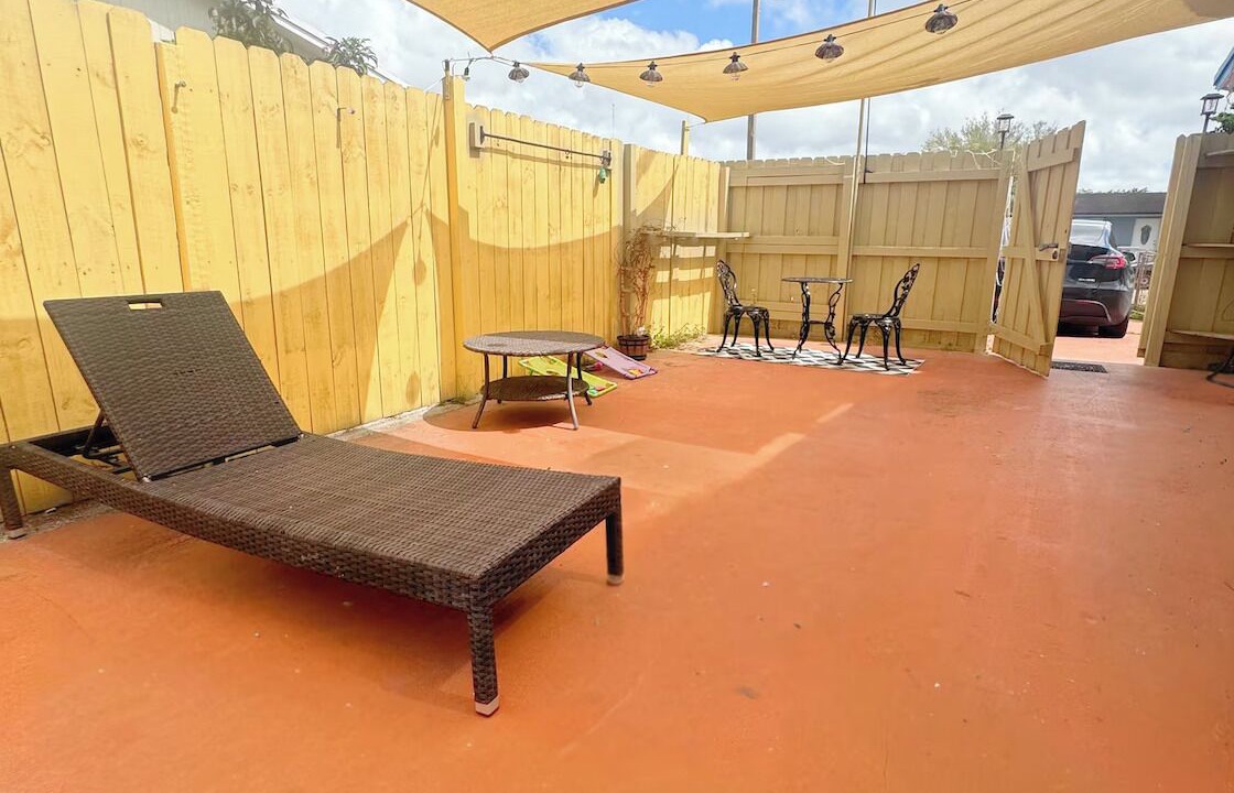 Photo of Patio Balcony in Miami Gardens