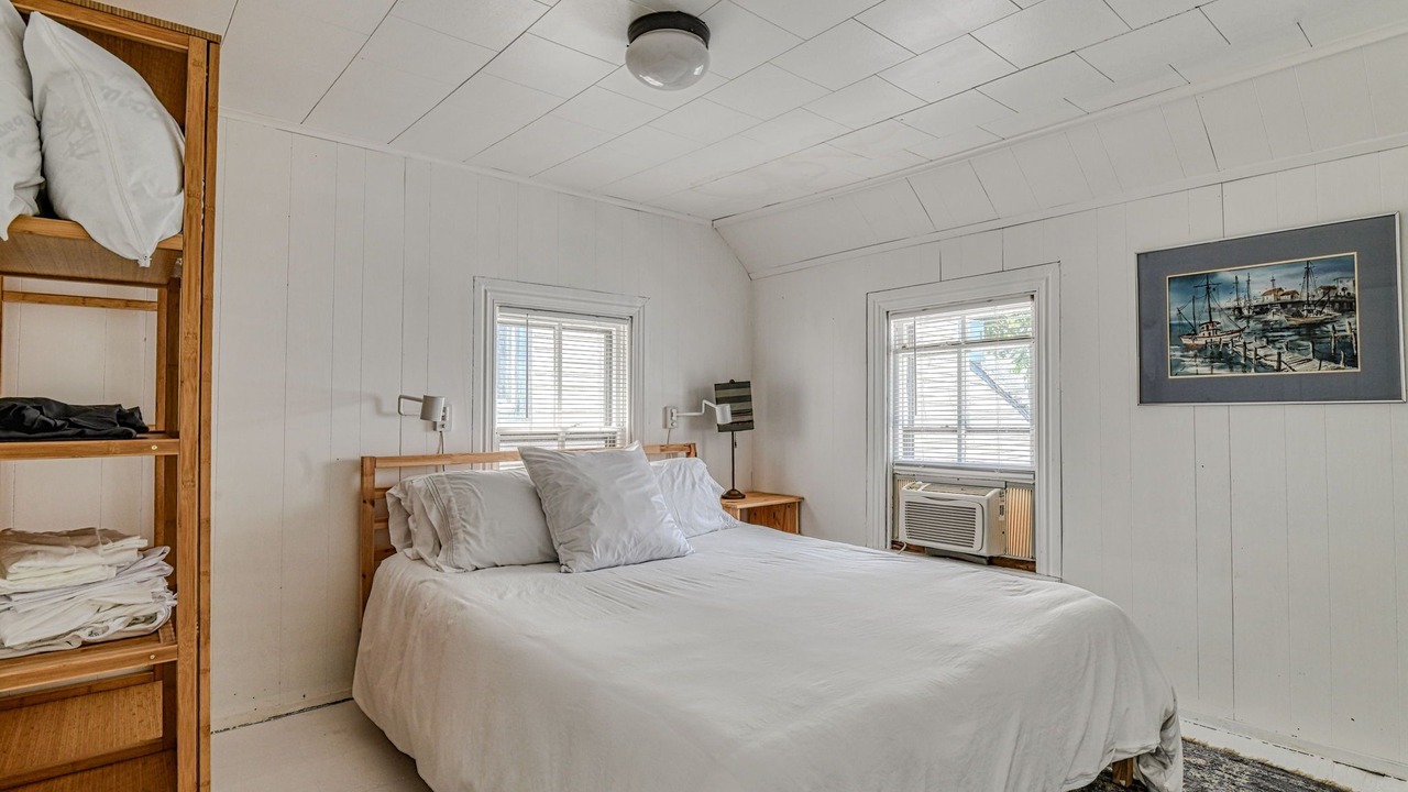 Photo of Bedroom in Ocean Grove