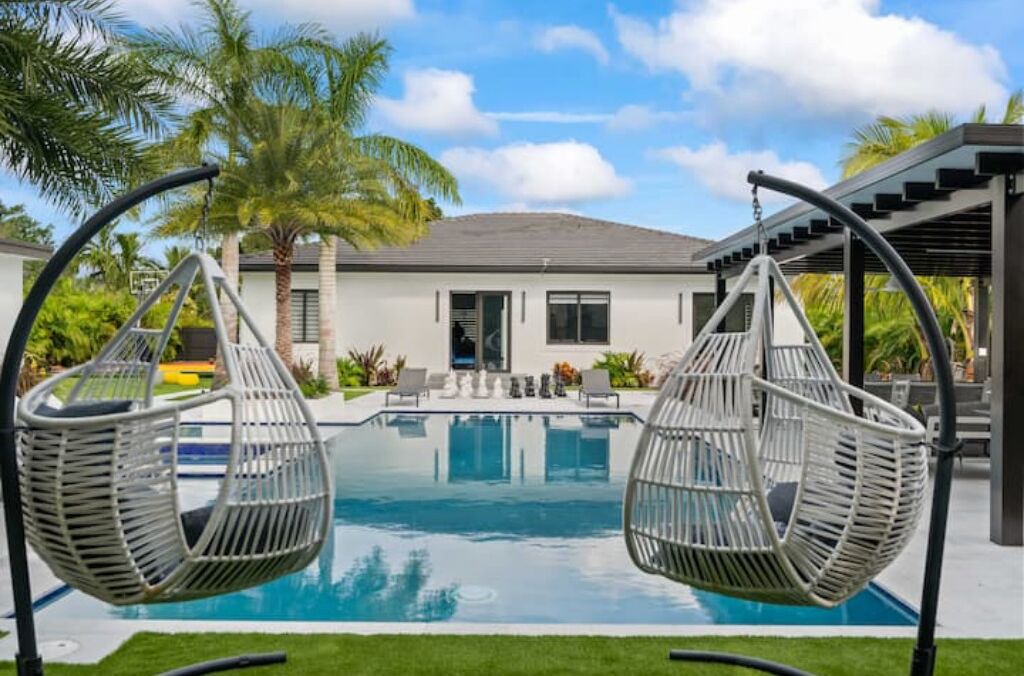 Photo of Outdoor in Golden Glades