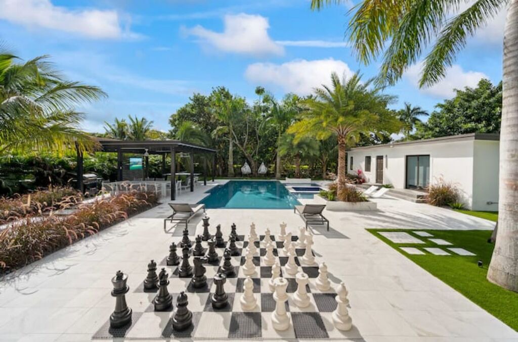Photo of Outdoor in Golden Glades