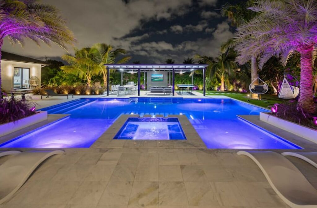 Photo of Outdoor in Golden Glades