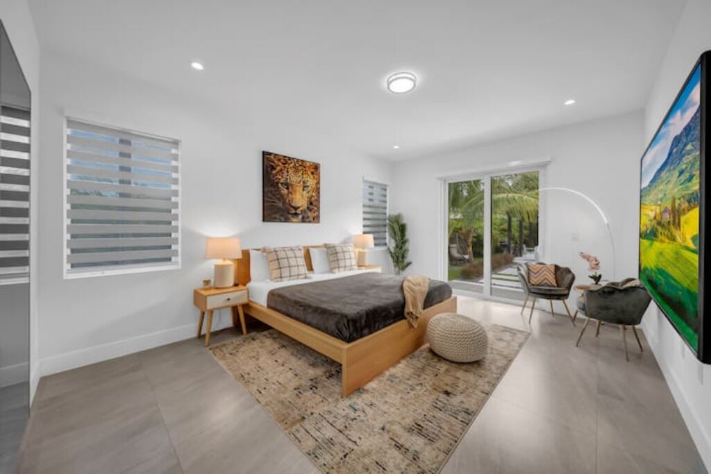 Photo of Bedroom in Golden Glades