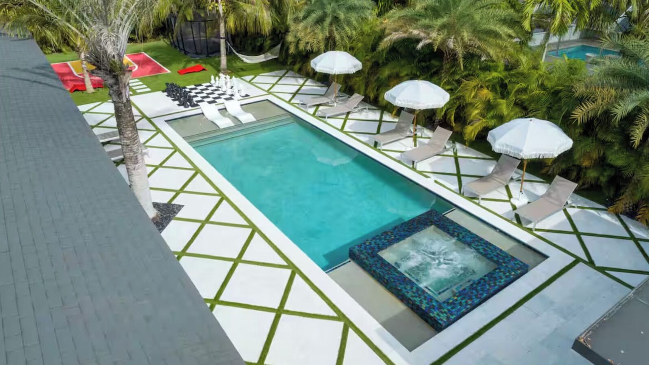 Photo of Outdoor in North Miami