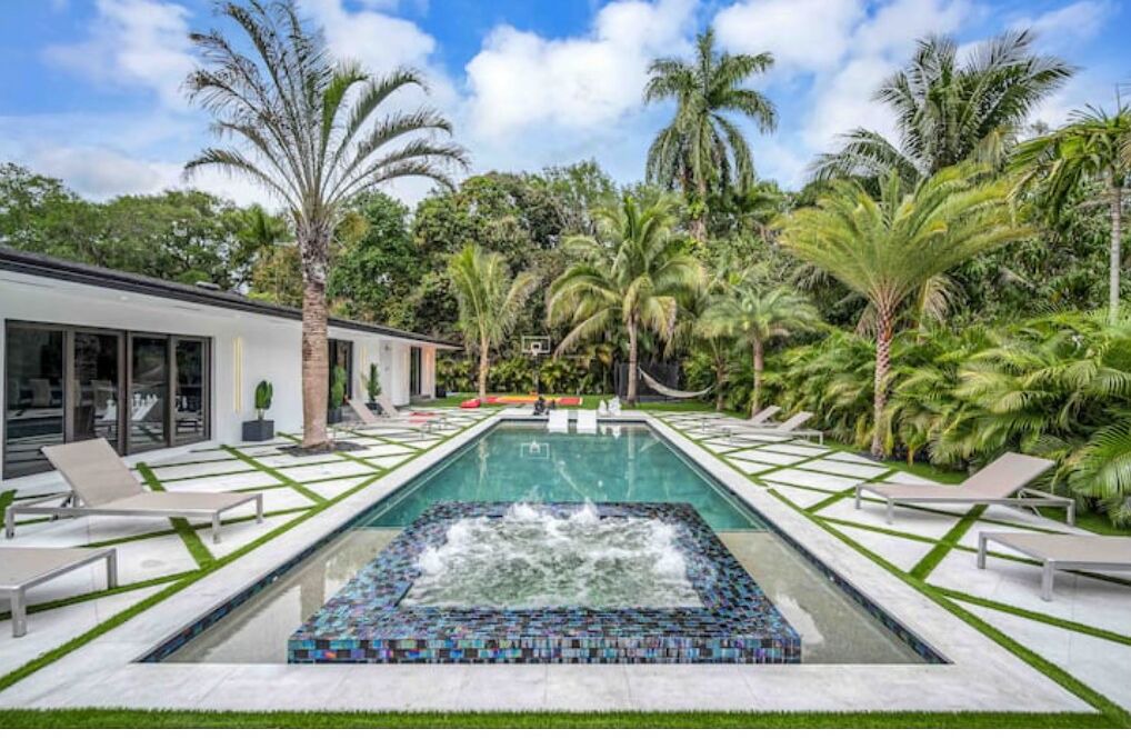 Photo of Outdoor in North Miami