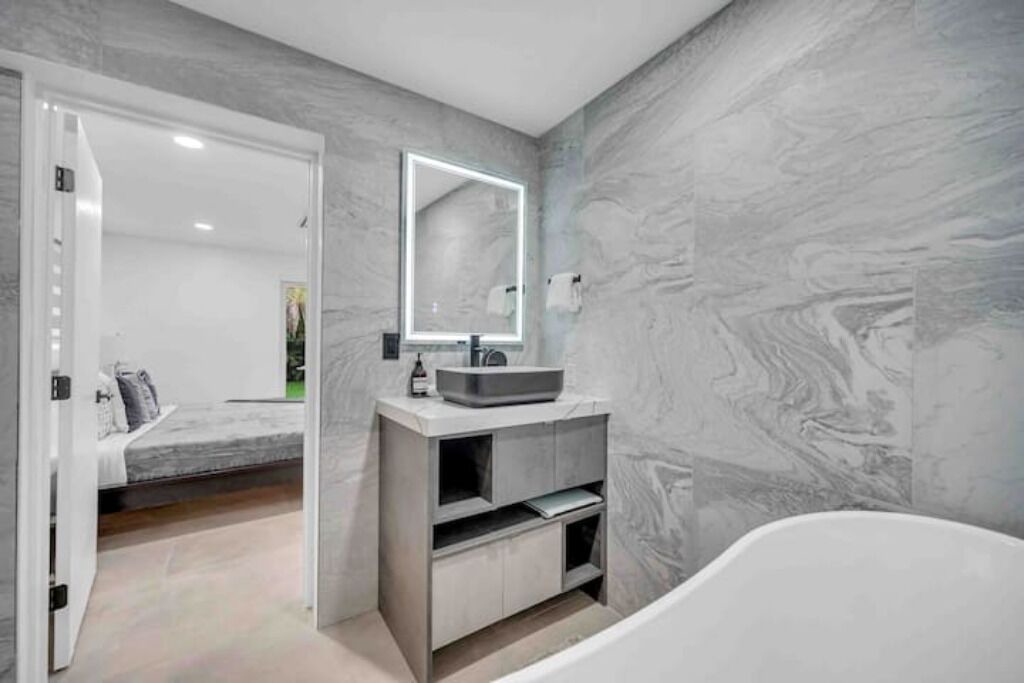 Photo of Bathroom in North Miami