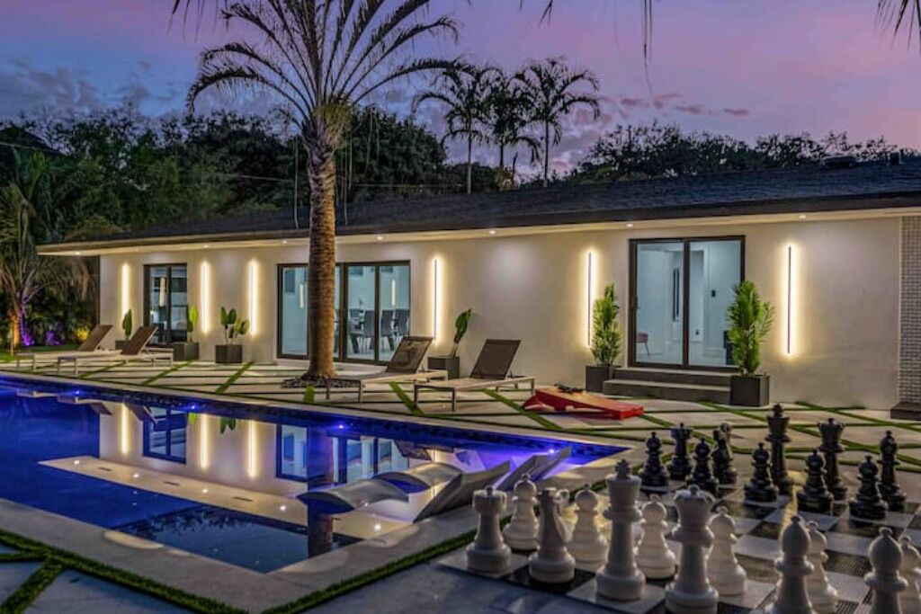 Photo of Outdoor in North Miami