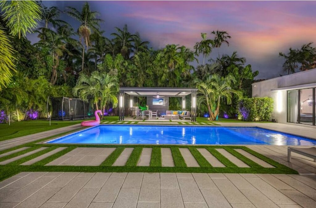 Photo of Outdoor in Golden Glades