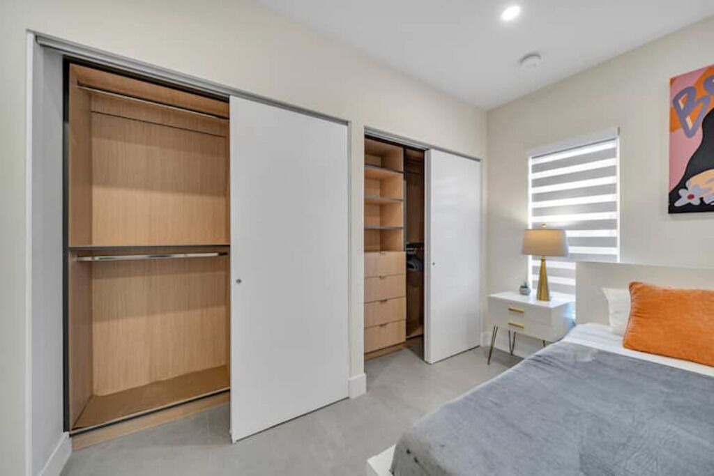 Photo of Bedroom in Golden Glades