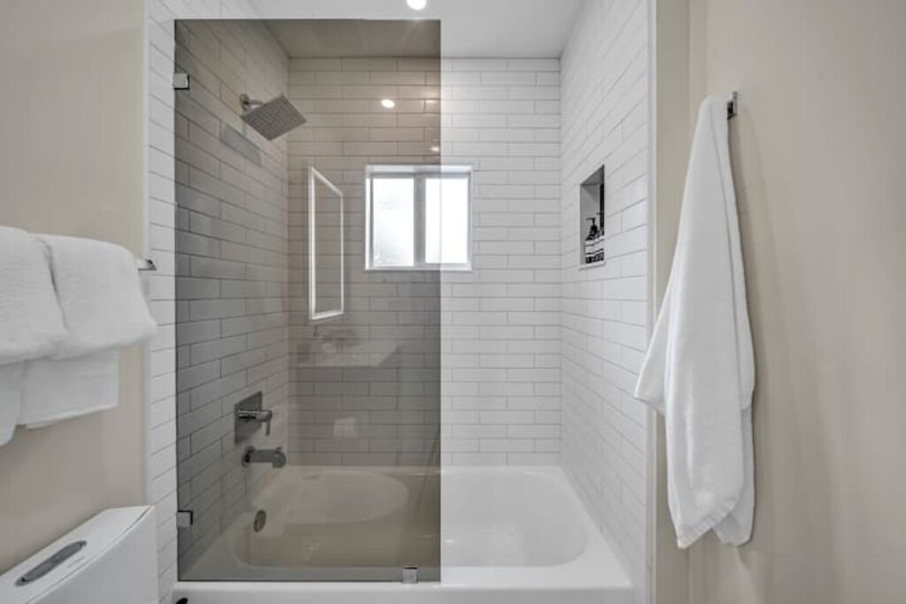 Photo of Bathroom in Golden Glades